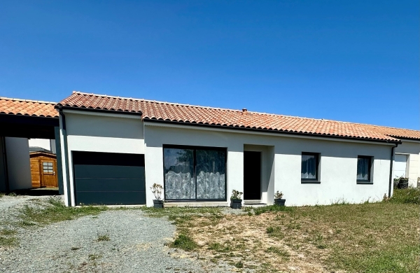 Mortagne-sur-Sèvre - Maison 5 pièces 84 m²